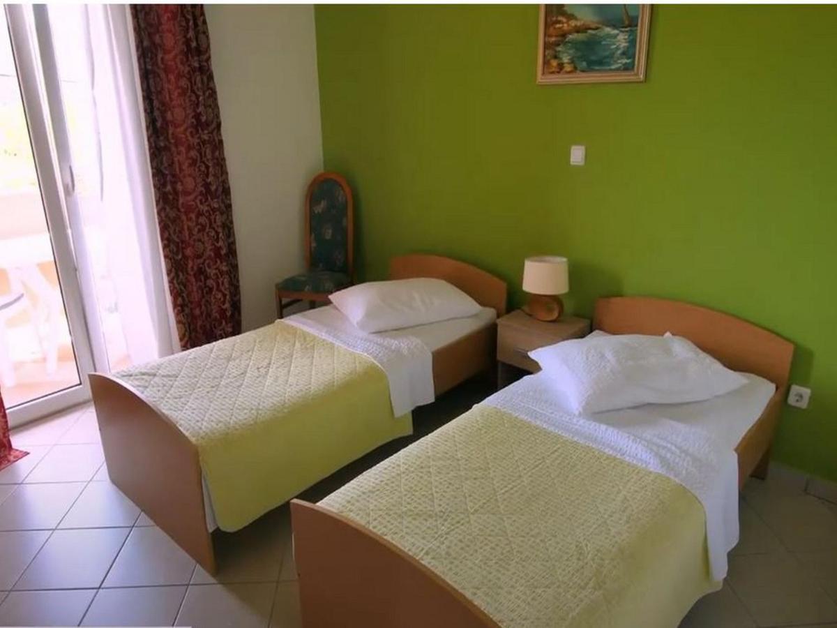 Apartments Matija Kampor Bagian luar foto