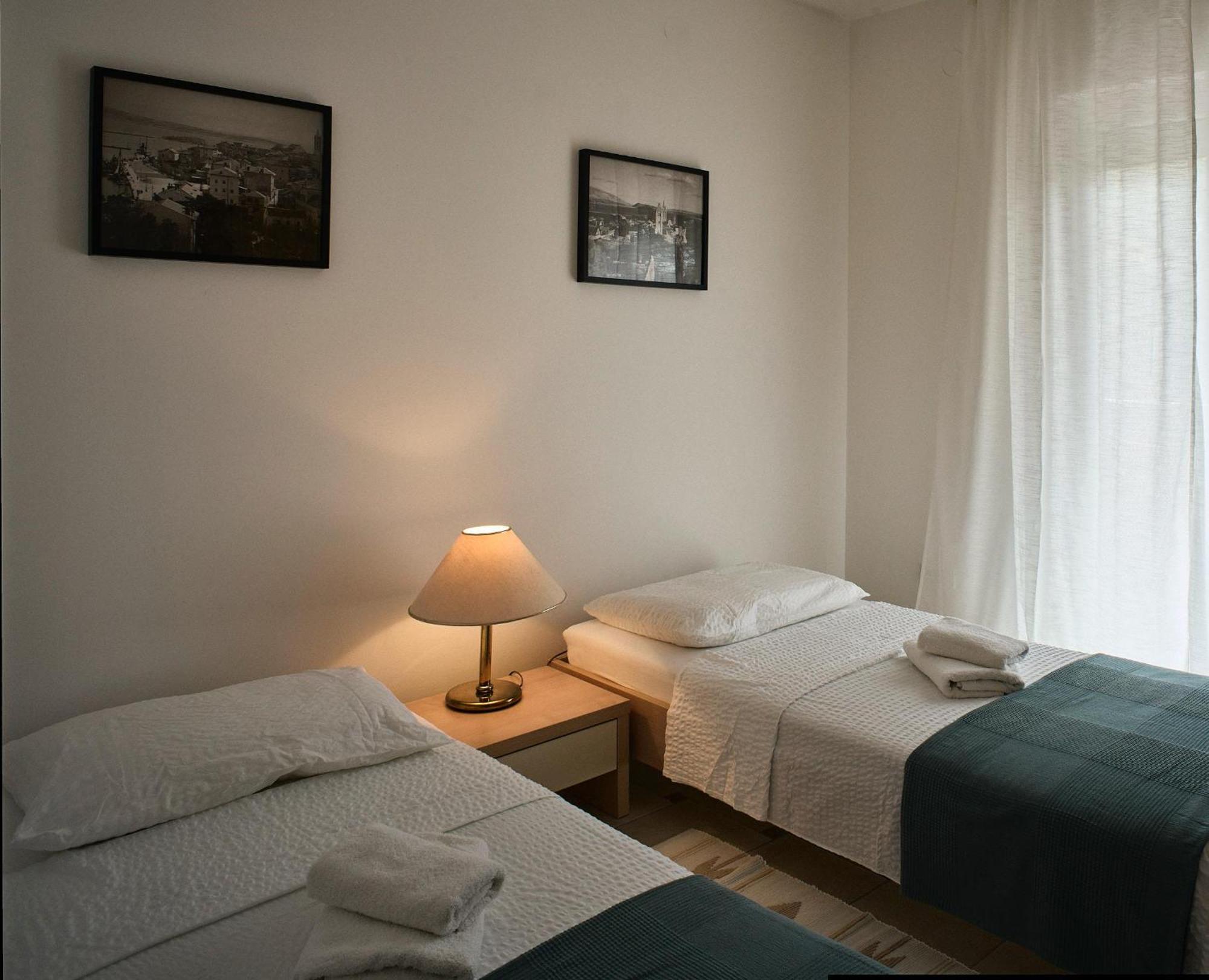 Apartments Matija Kampor Bagian luar foto